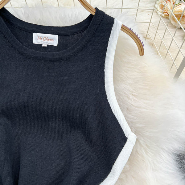 Color Blocking Sleeveless Knitted Dress
