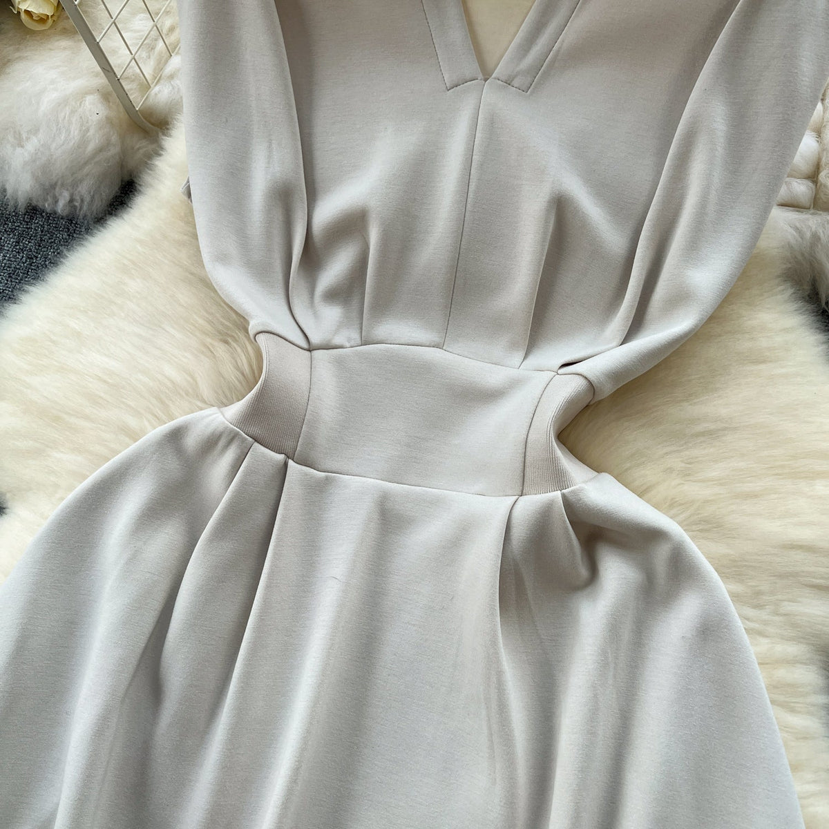 High-end Waist-slimming Sleeveless Dress