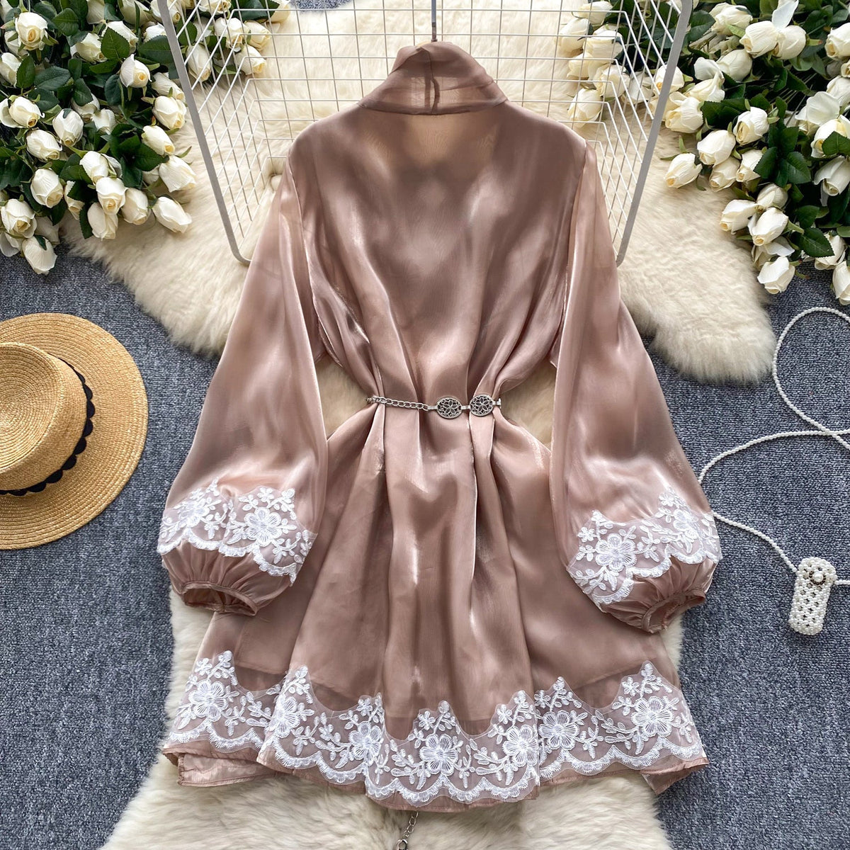 Dantel Patchwork Parlak Saten Elbise