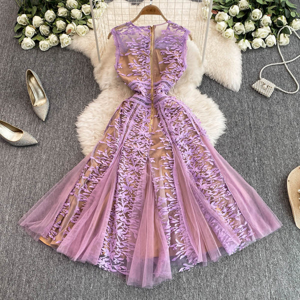 Sleeveless Floral Embroidered Lace Dress