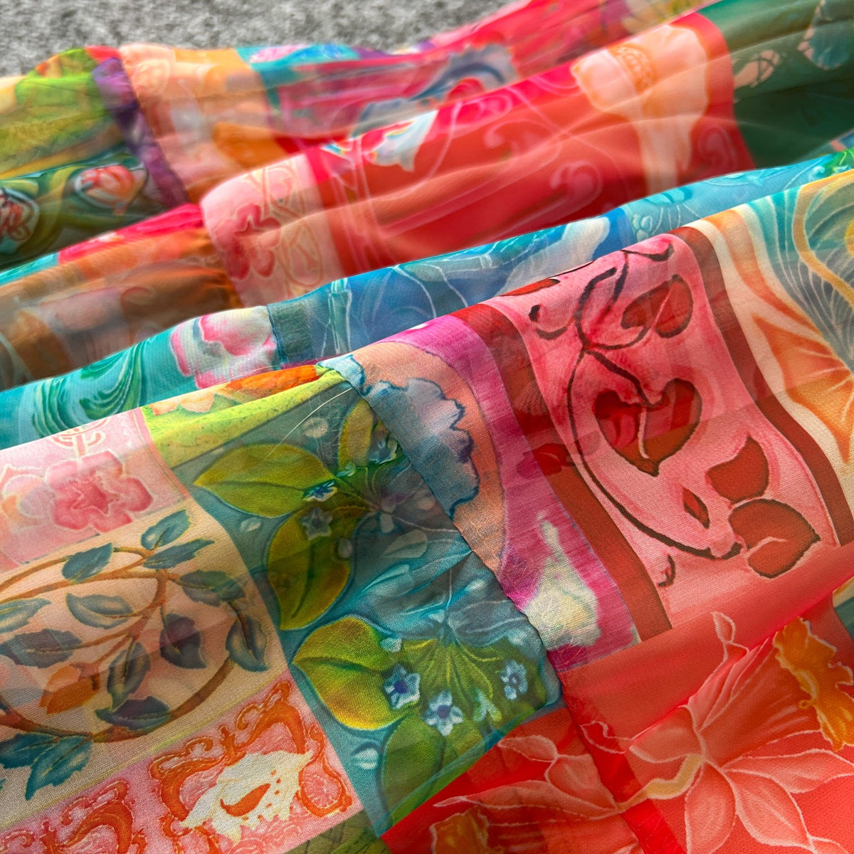 V-neck Colorful Printed Chiffon Dress