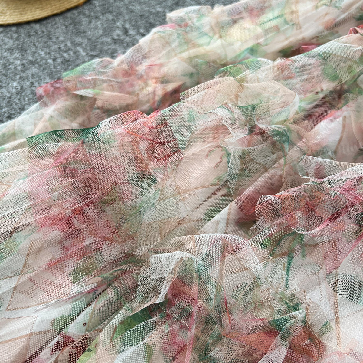 Off-shoulder Floral Puffy Mesh Dress