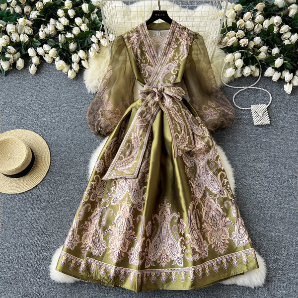 Courtly Floral Printed One-piece Dress