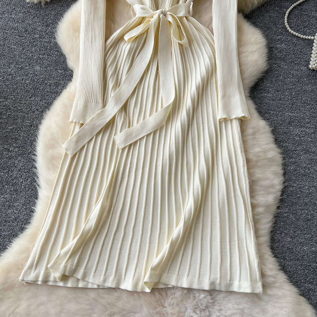 Round Collar Lace-up Knitted Dress