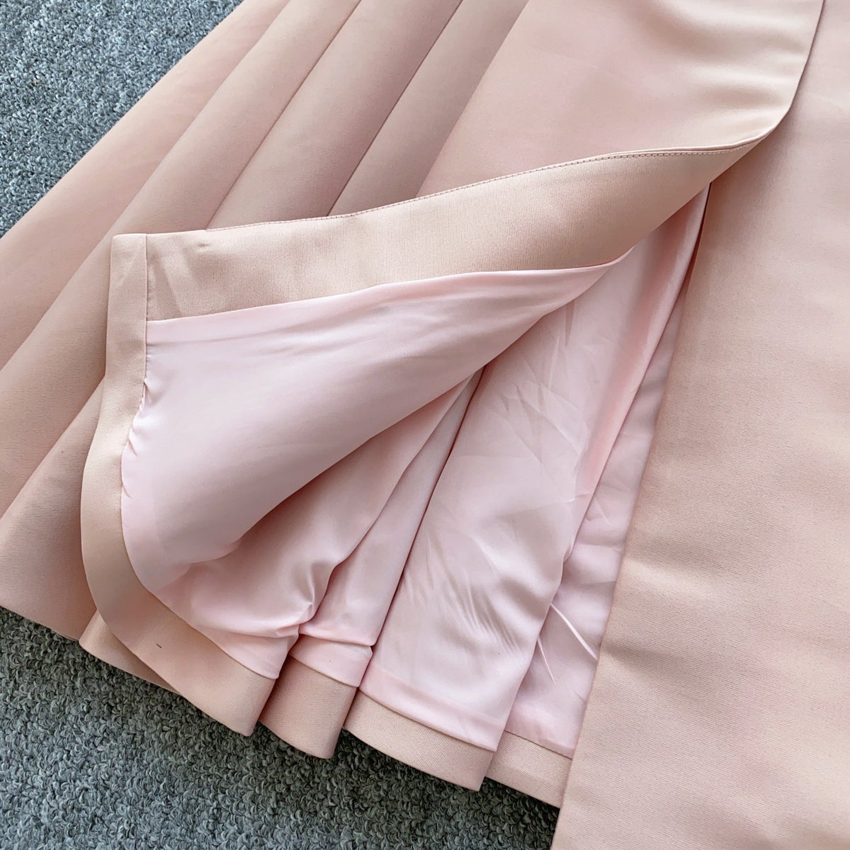 High-end Pleated Slip Dress with Belt