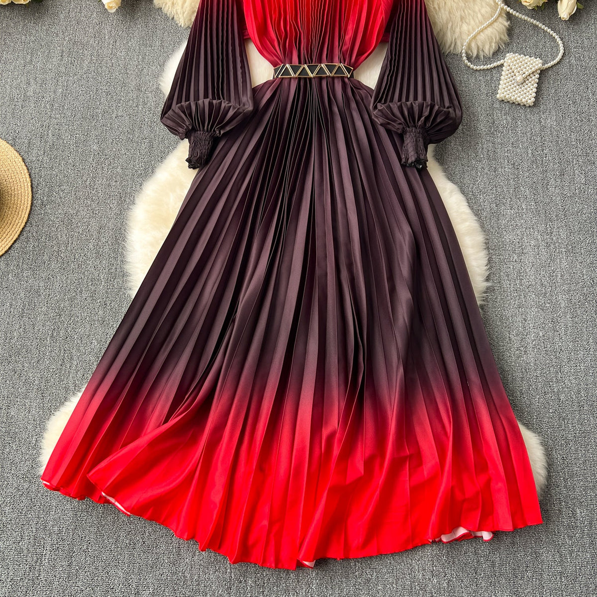 Elegant Gradient Color Pleated Dress