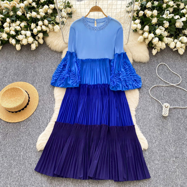Niche Color Blocking Pleated Dress