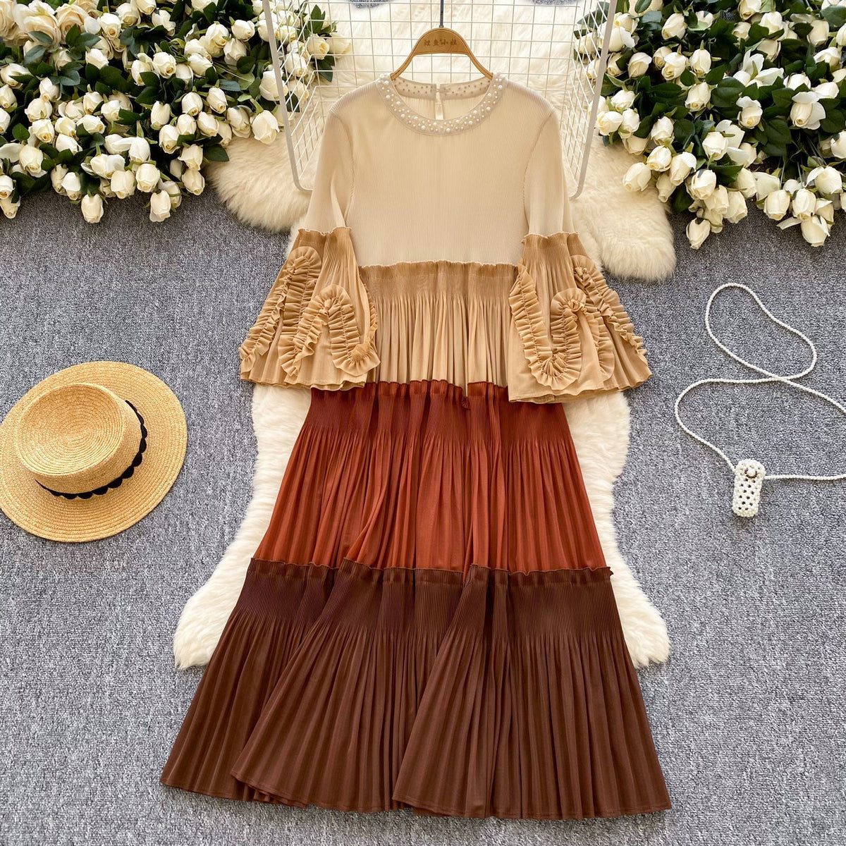 Niche Color Blocking Pleated Dress
