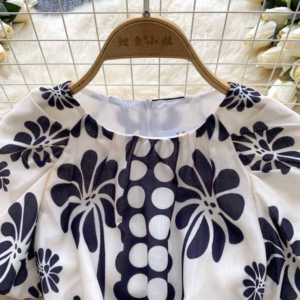 Delicate Puffy Sleeve Printed Dress