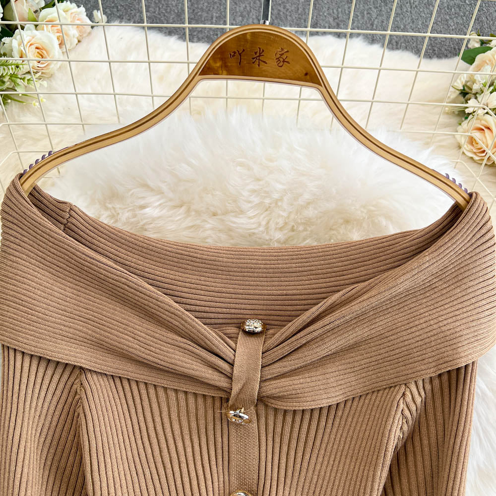 Elegant Off-shoulder Knot Knitted Dress