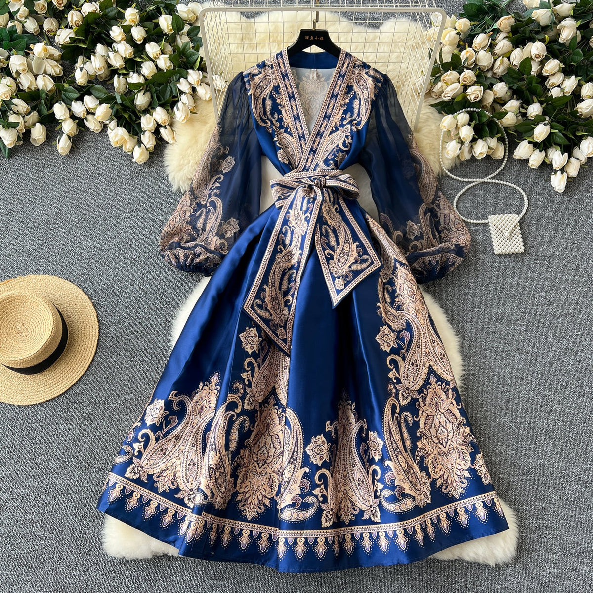 Courtly Floral Printed One-piece Dress