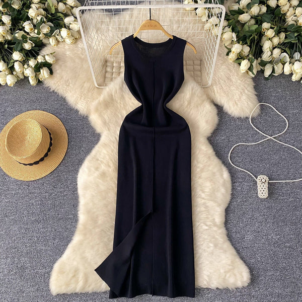 Crew Neck Slim-fit Knitted Dress