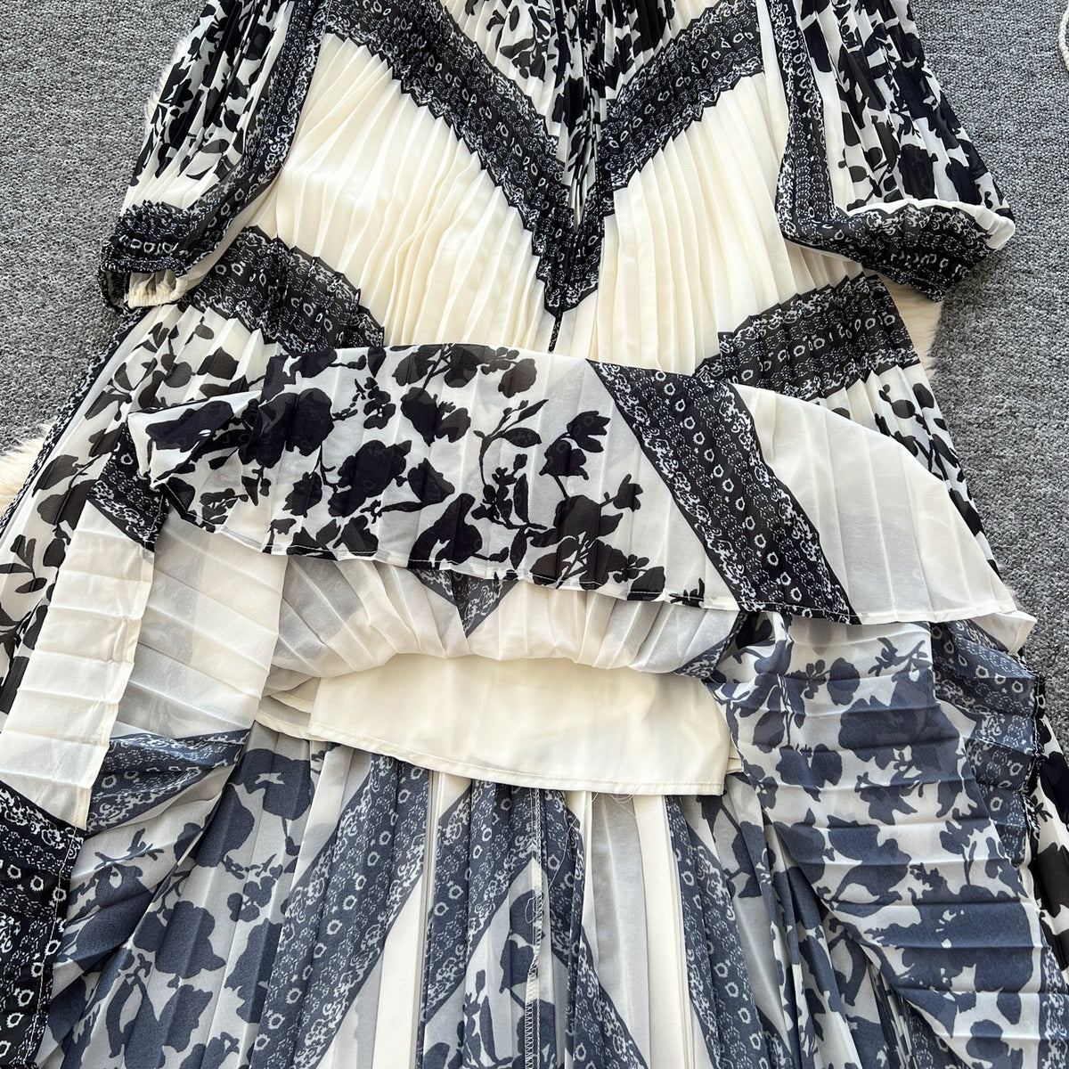 Floral Printed Pleated Ethnic Style Dress