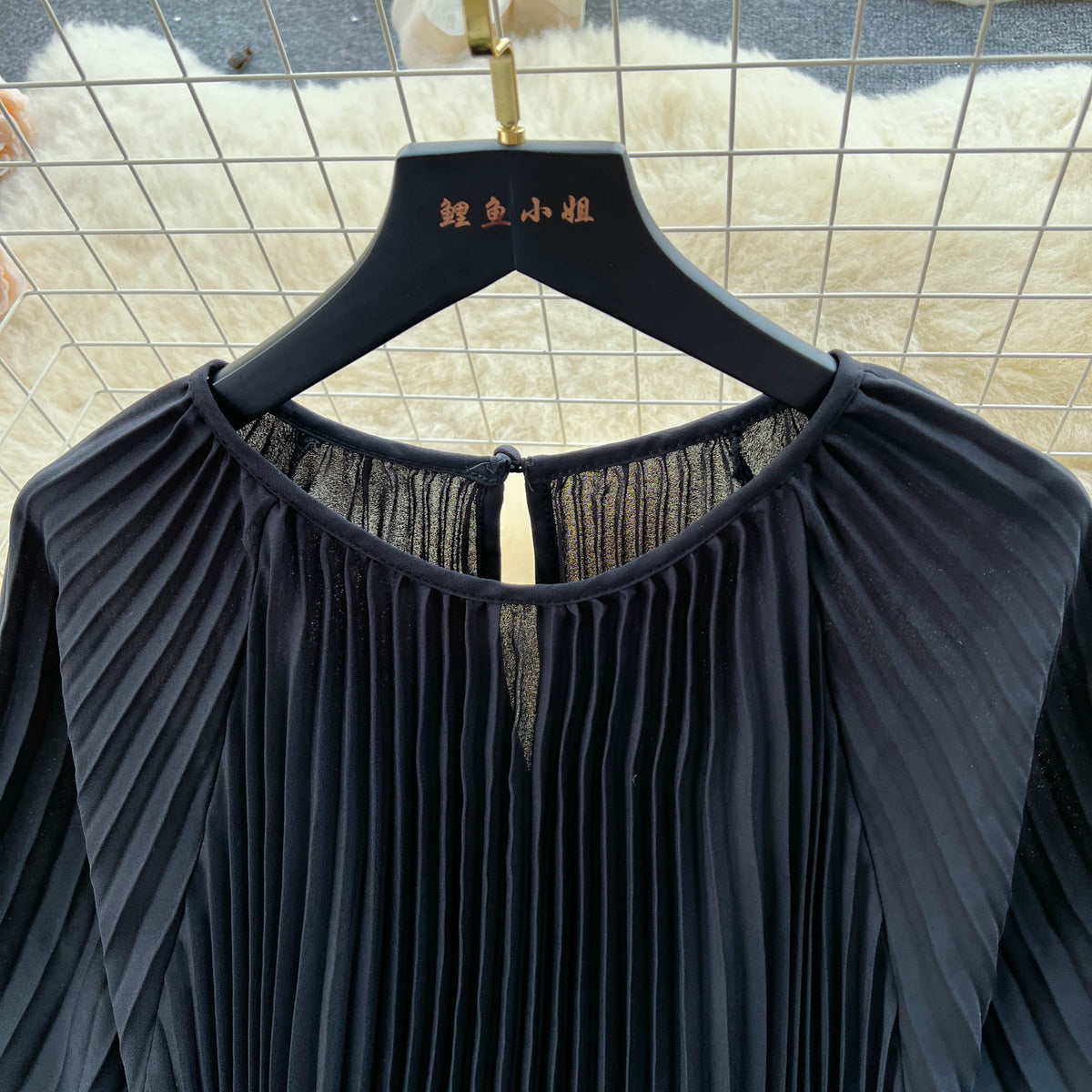 Elegant Round Collar Pleated Dress