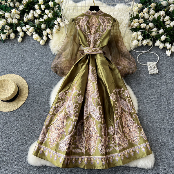 Courtly Floral Printed One-piece Dress