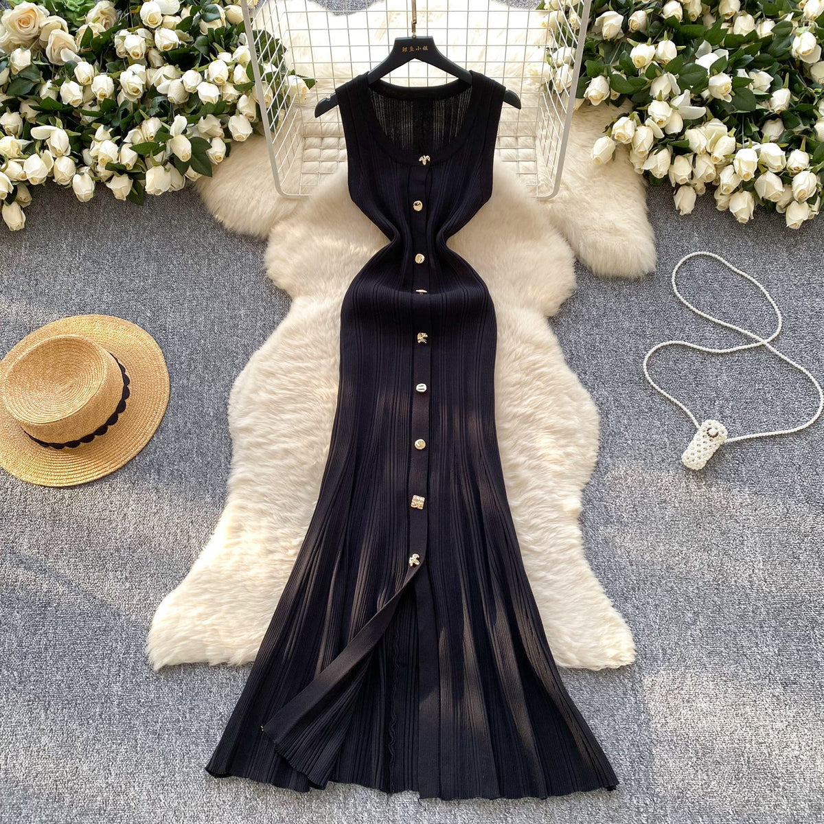 Round Collar Sleeveless Knitted Dress