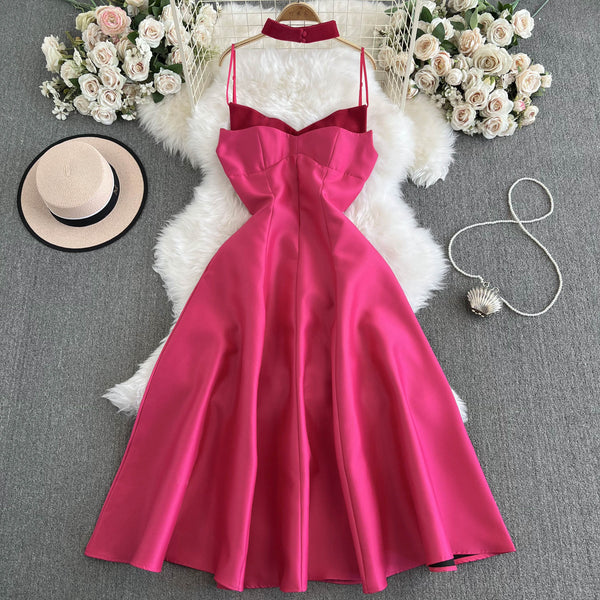 Vintage Volanlı Askılı Elbise ile Choker