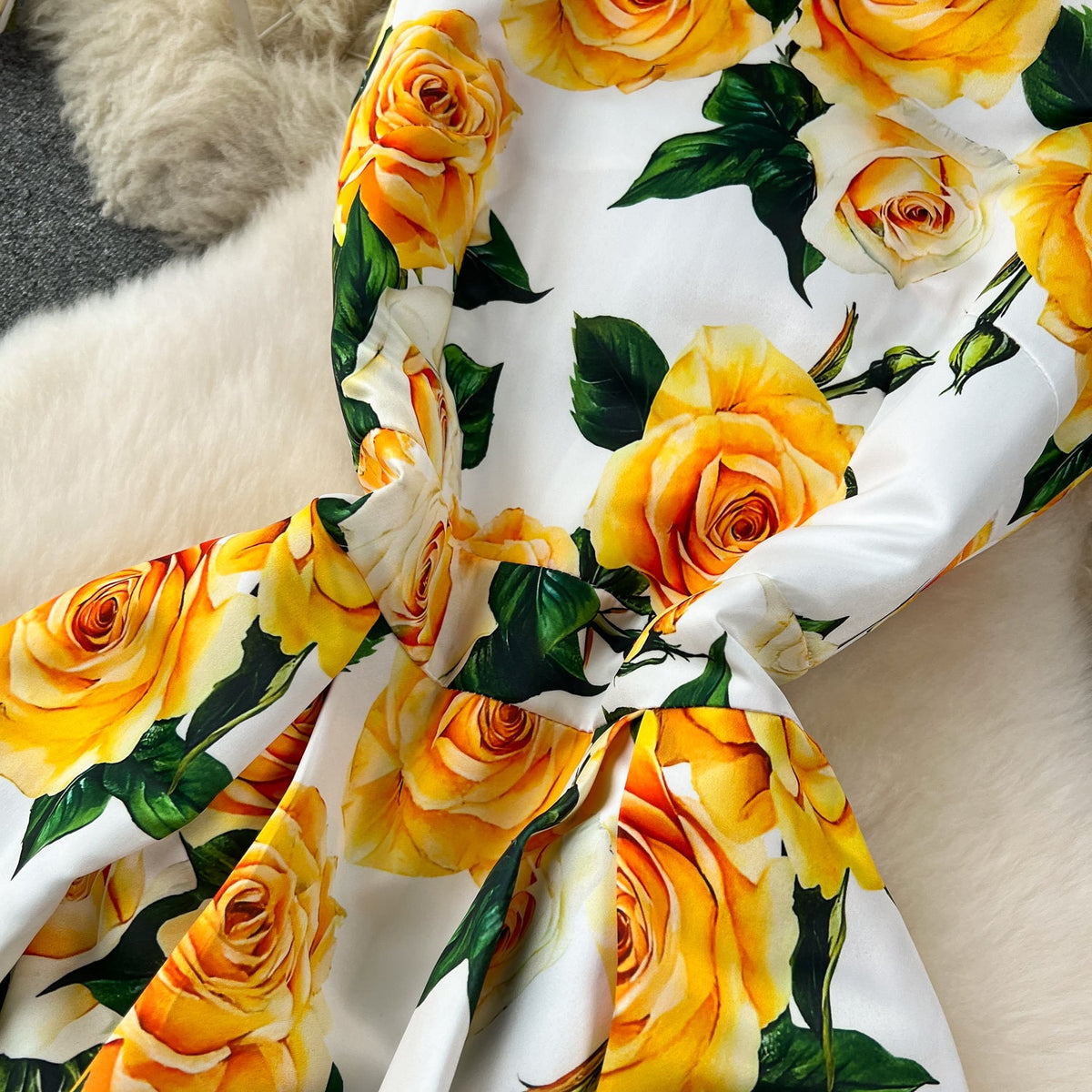Round Collar Sleeveless Floral Dress