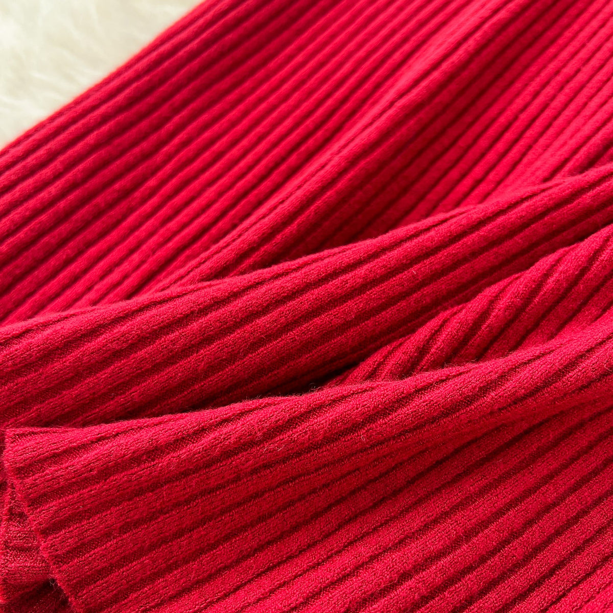 Simple Design Elastic Knitted Dress