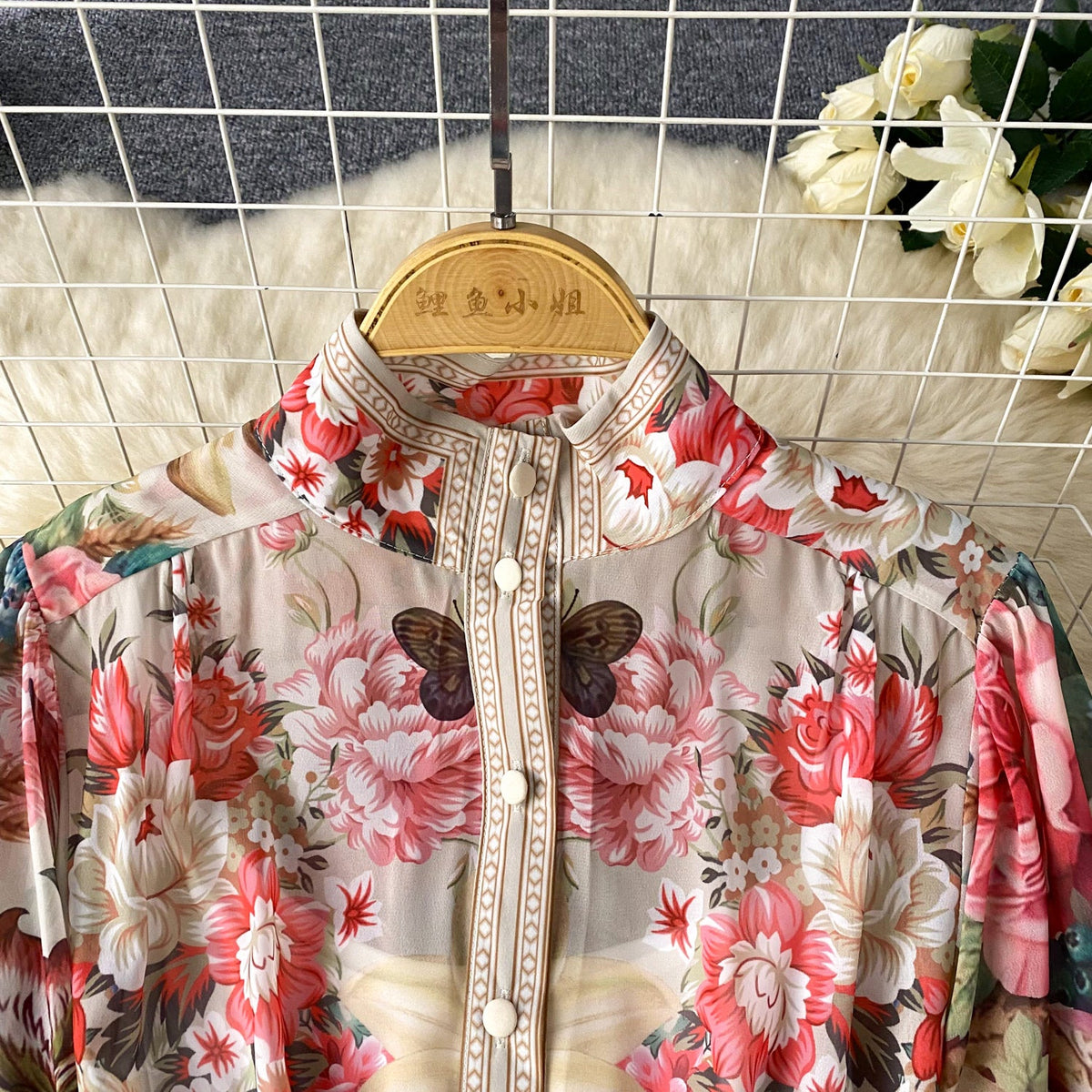 Courtly Lace-up Floral Shirt Dress