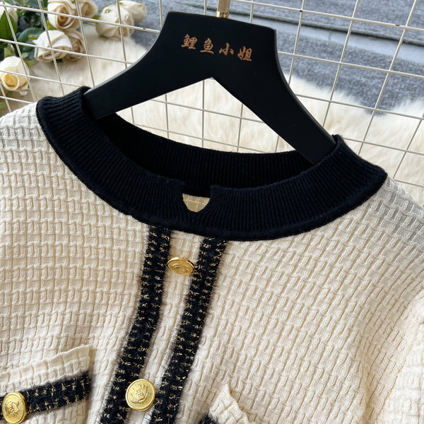 Elegant Tweed Dress with Buttons