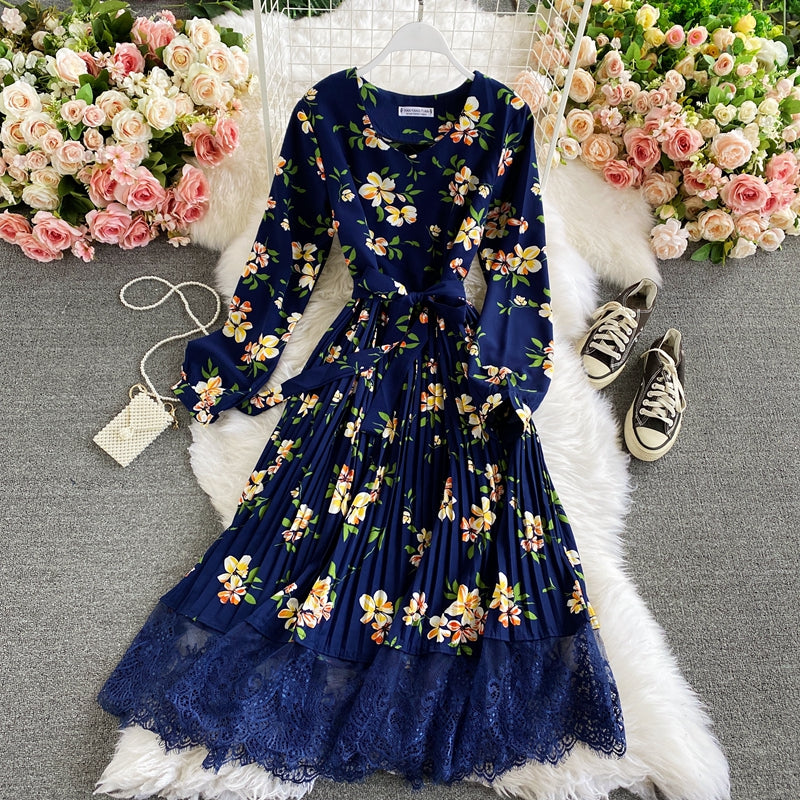 Floral Lace Patchwork Pleated Dress
