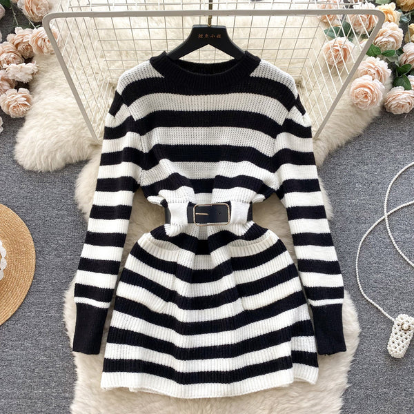 Color Blocking Striped Knitted Dress