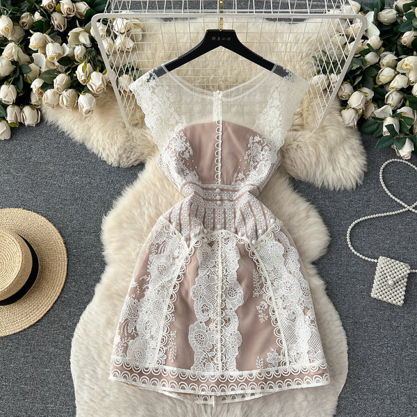 Courtly Embroidered Floral Slim Dress
