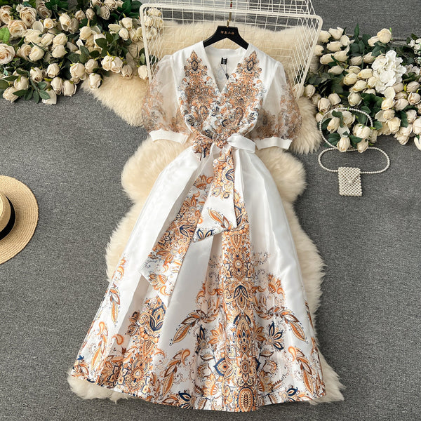 Courtly Puffy Sleeve Floral Dress