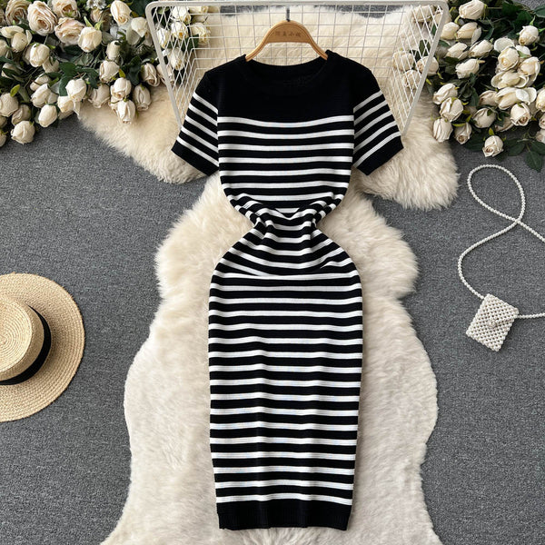 Color Blocking Striped Knitted Dress