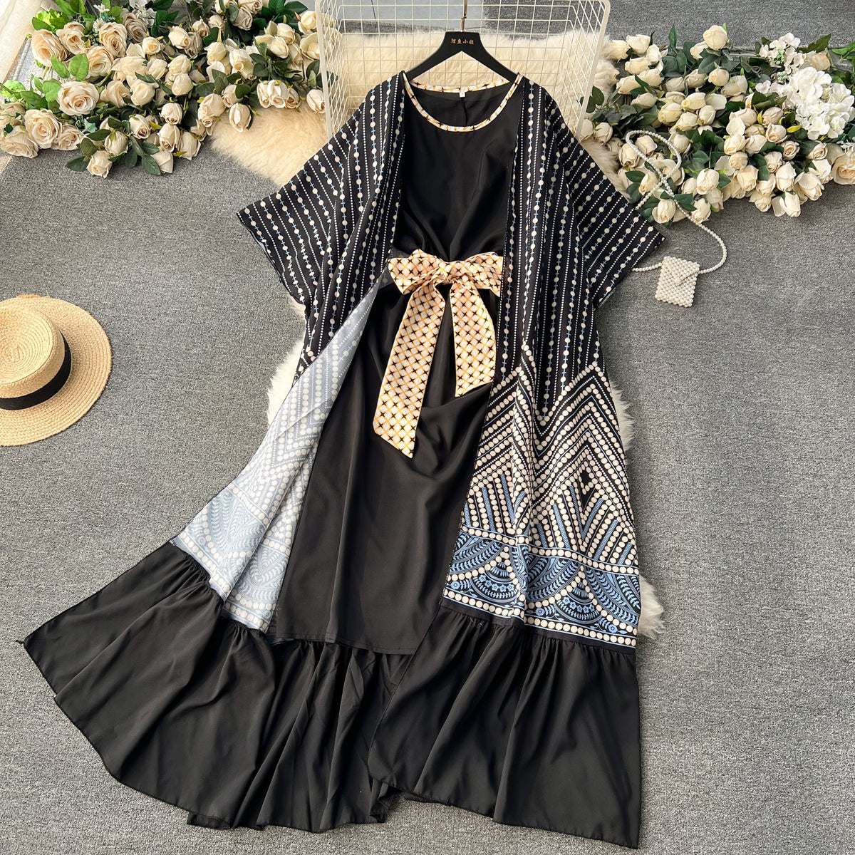Sleeveless Dress&Printed Wrap 2Pcs