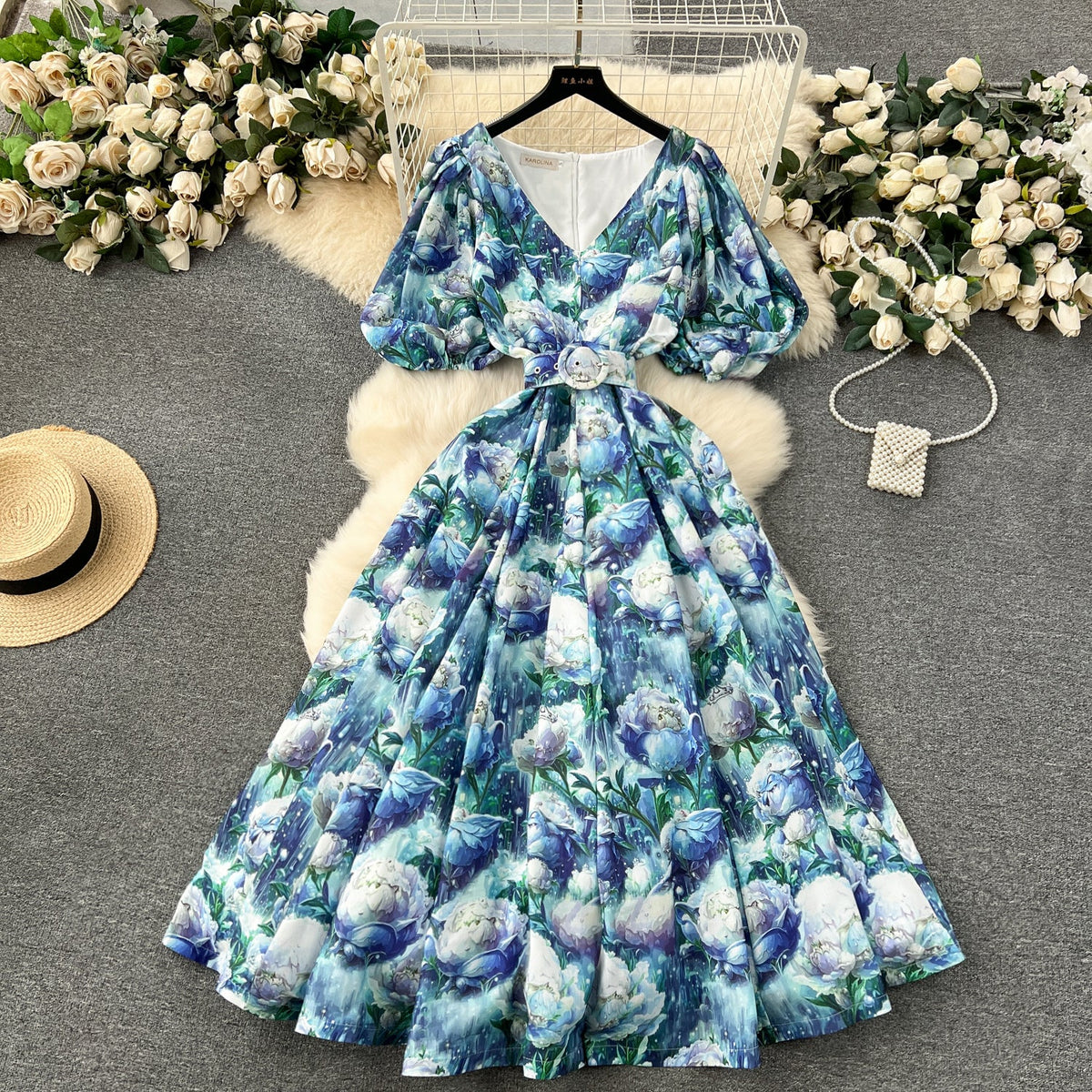 Courtly Puffy Sleeve Floral Dress