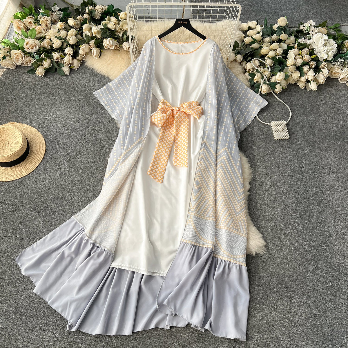 Sleeveless Dress&Printed Wrap 2Pcs