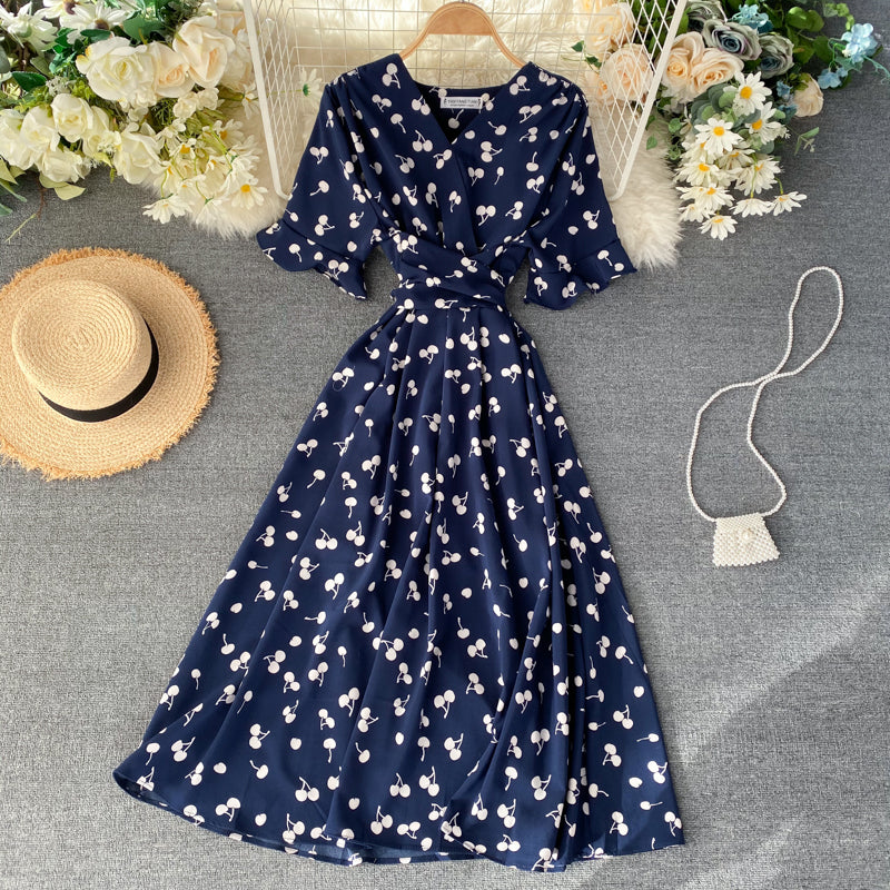 Heart Pattern Printed V-neck Maxi Dress