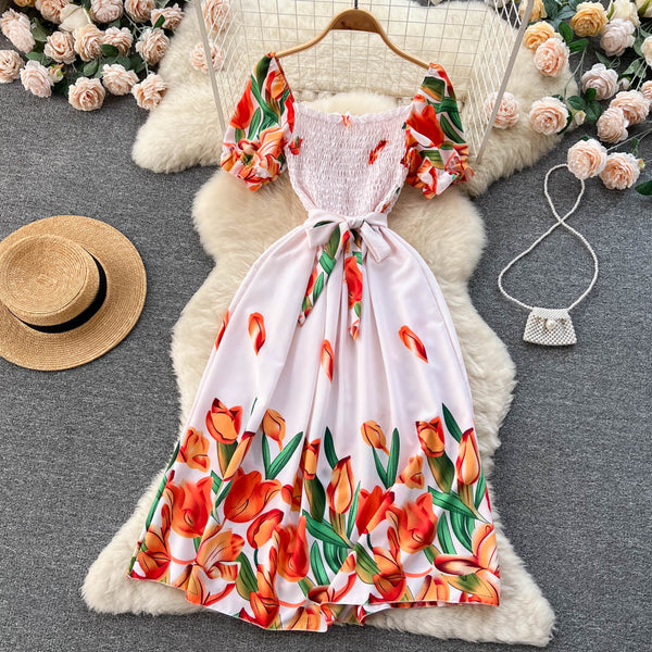 Courtly Floral Printed Lace-up Dress