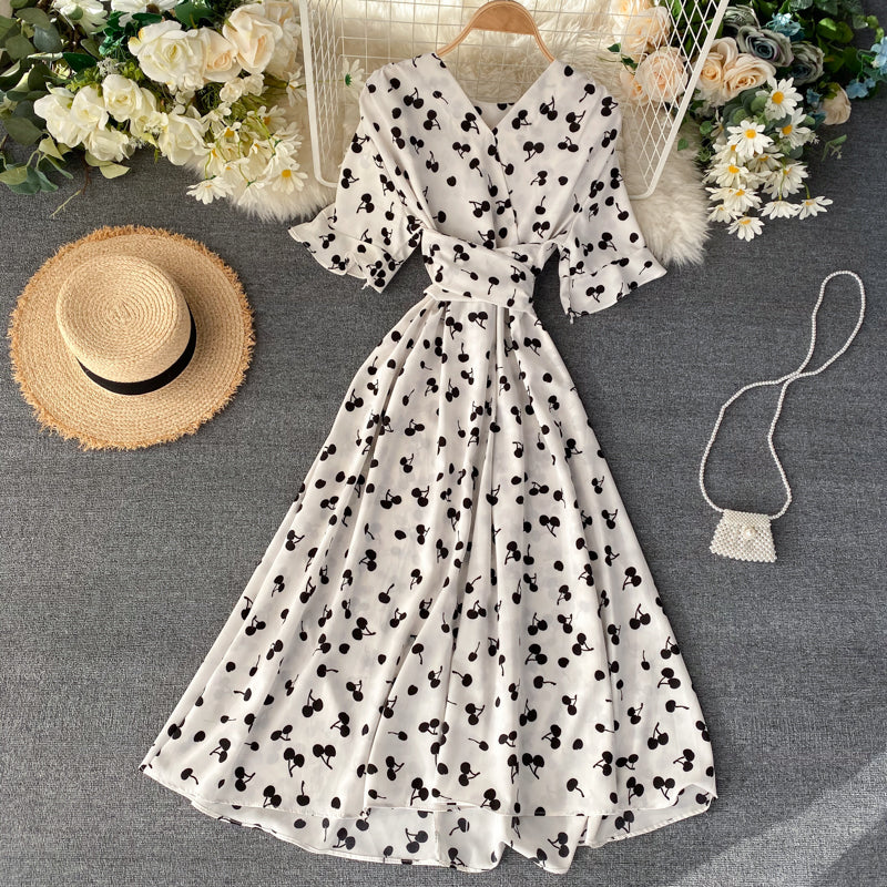 Heart Pattern Printed V-neck Maxi Dress