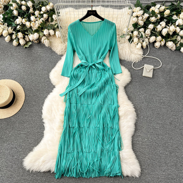 Delicate V-neck Fringed Pleat Dress