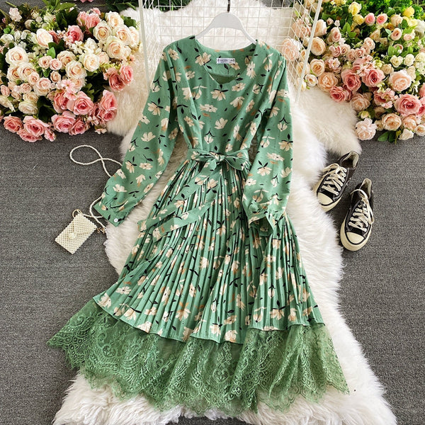 Floral Lace Patchwork Pleated Dress