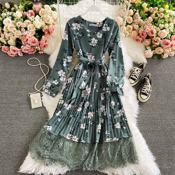 Floral Lace Patchwork Pleated Dress